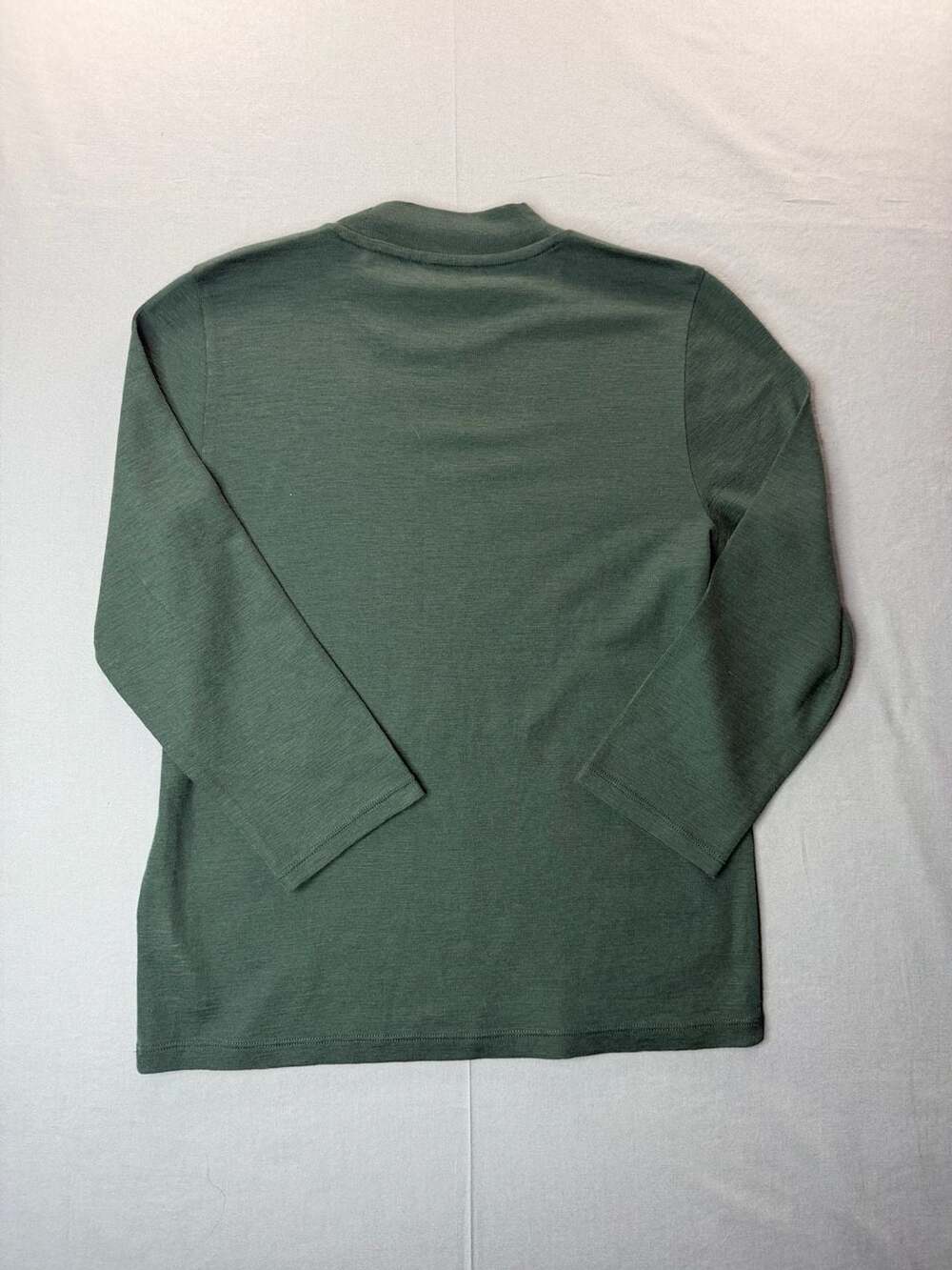 Vince Fine Ribbed Knit Mock Neck Long Sleeve Top Olive Green Size L NWT - Picture 8 of 8